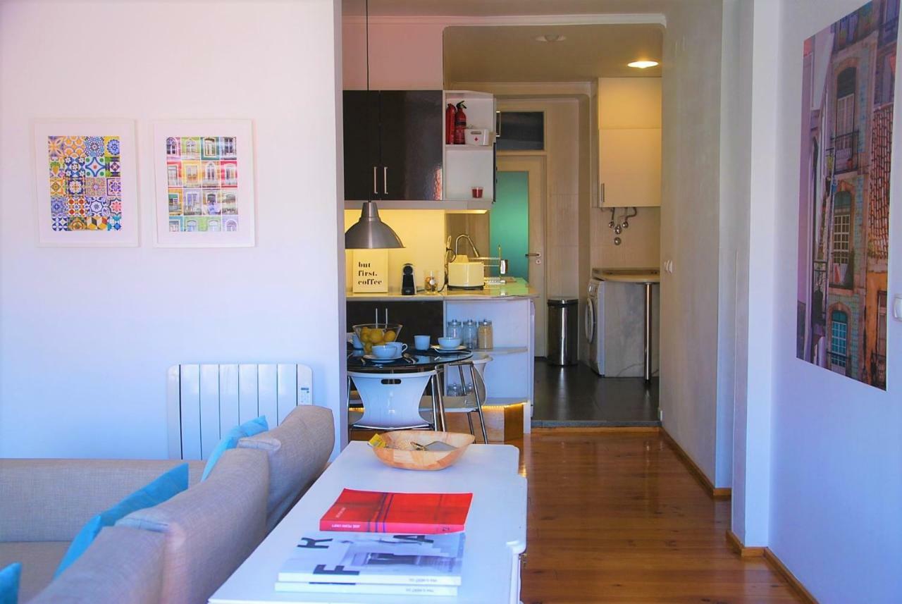 Sunny, And Comfy Ap. In Av. Da Liberdade Apartamento Lisboa